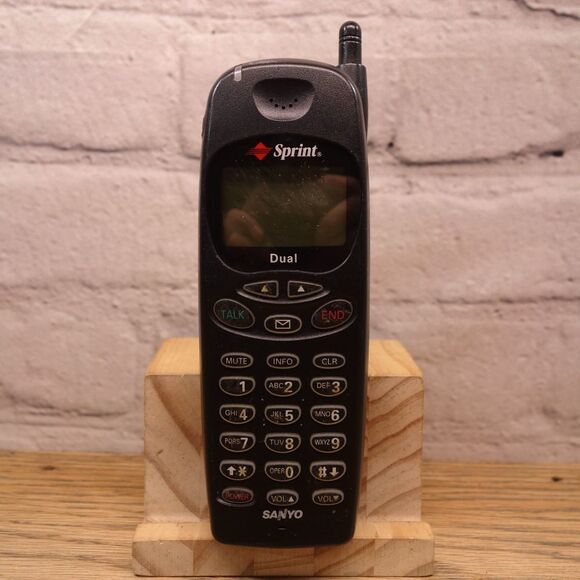 Sanyo Dual Band For Sprint PCS Model #SPC-3000 Vintage Cell Phone